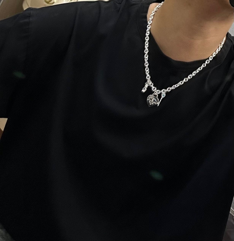 T*f*ny necklaces